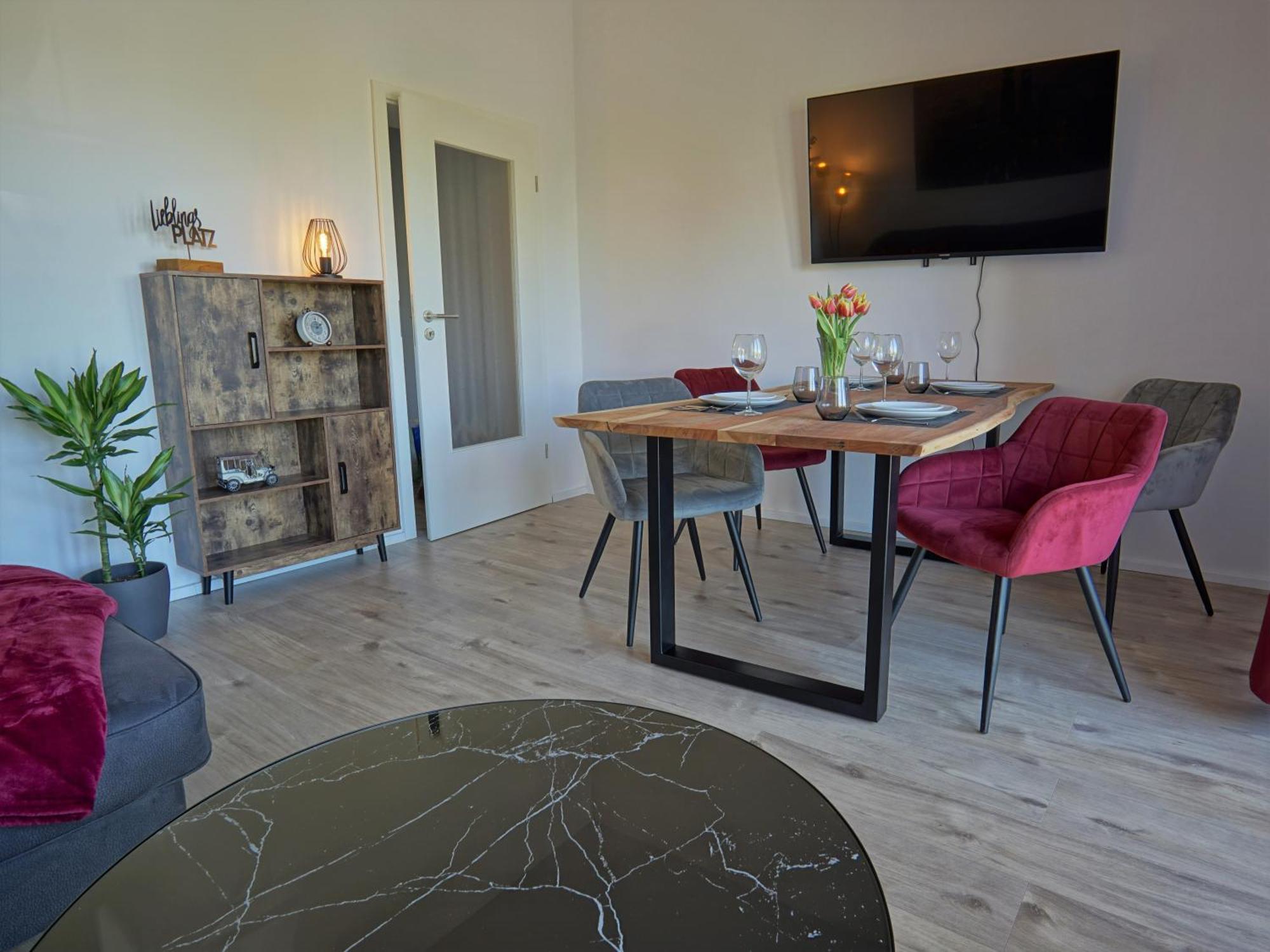 Apartmán "Hogulu" Brandenburg, Balkon, Neustadt, Kueche, Wassernaehe - Parkplatz Inklusive Brandenburg  Pokoj fotografie