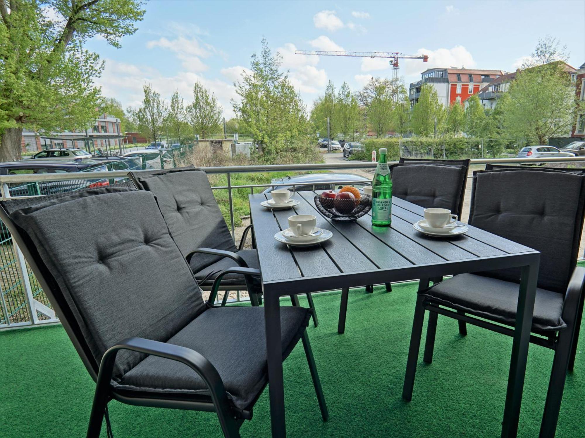 Apartmán "Hogulu" Brandenburg, Balkon, Neustadt, Kueche, Wassernaehe - Parkplatz Inklusive Brandenburg  Pokoj fotografie